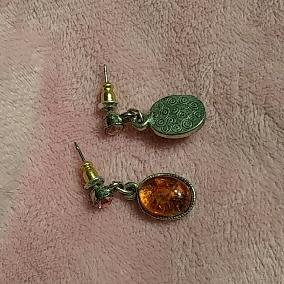 Earrings - Picture 3 of 3